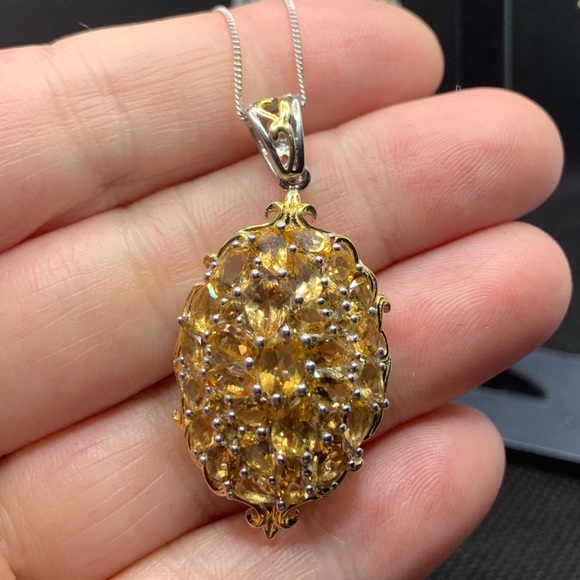 BRAZILIAN CITRINE EARRINGS AND PENDANT. - Picture 3 of 6